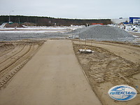 ФОТО Подготовка основания под полы в ангаре